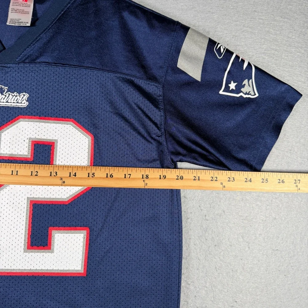NFL‎ Players Tom Brady New England Patriots 12 Youth XL 18-20 Navy Blue Jersey